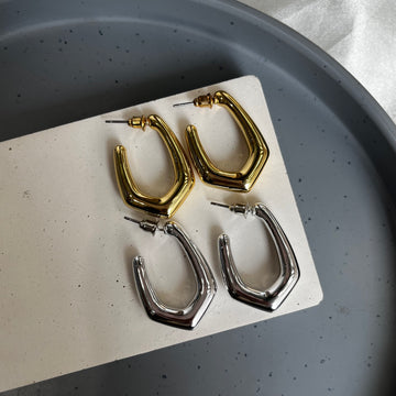 GEOMETRICAL HOOP EARRINGS