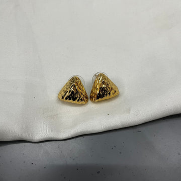 MIA TRIANGLE STUDS