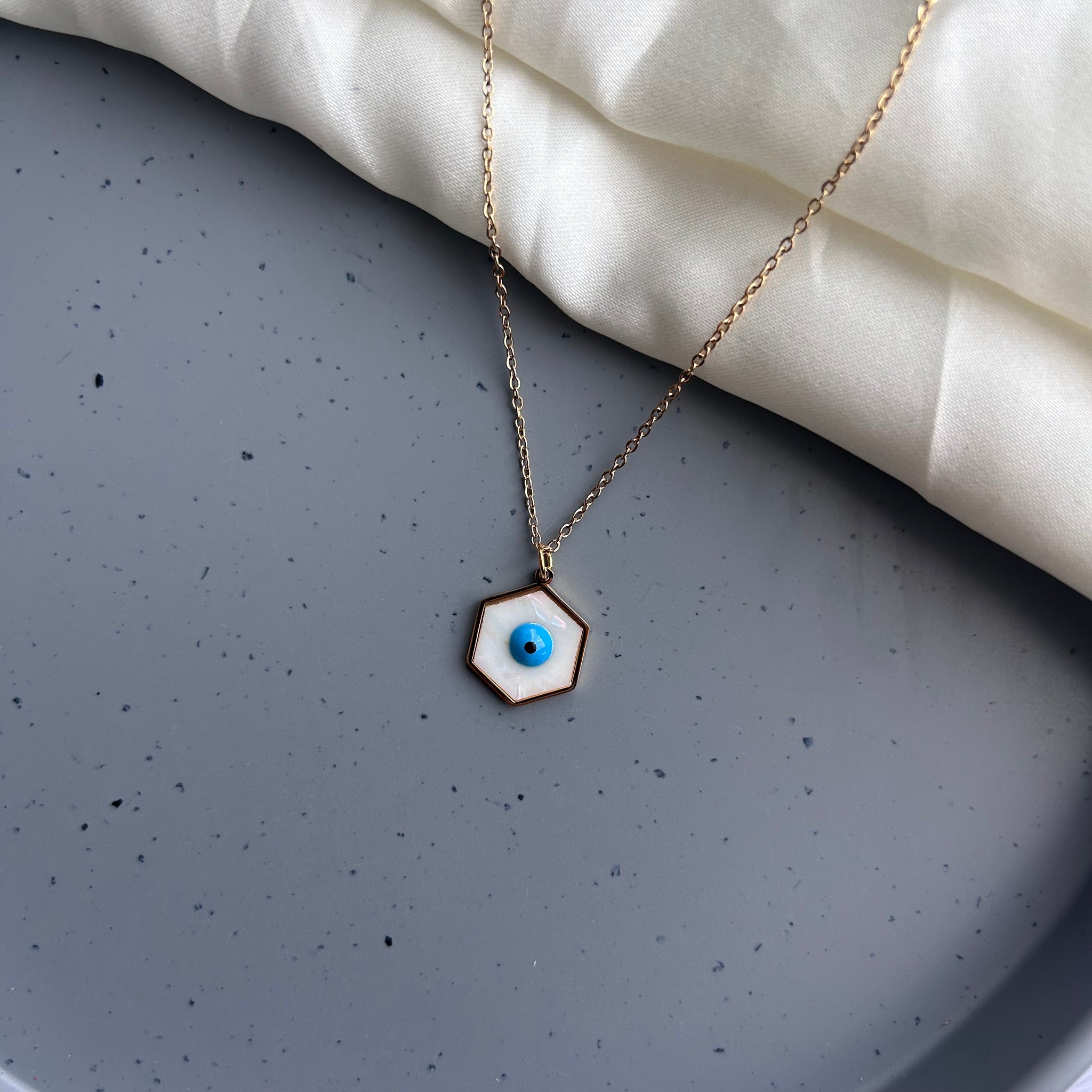 HEXAGON EVIL EYE CHAIN - 18K Gold Plated