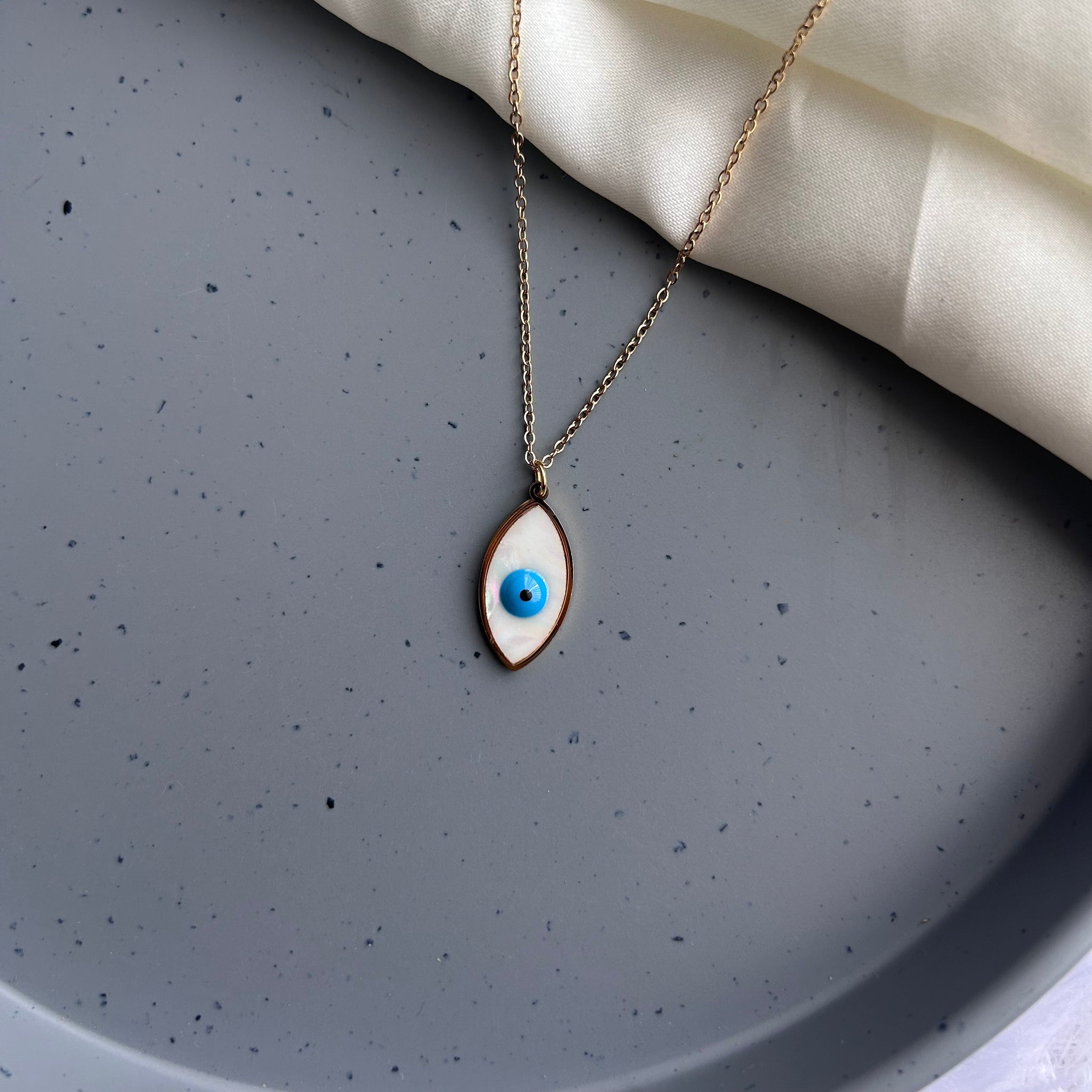 VERTICAL EVIL EYE CHAIN - 18K Gold Plated