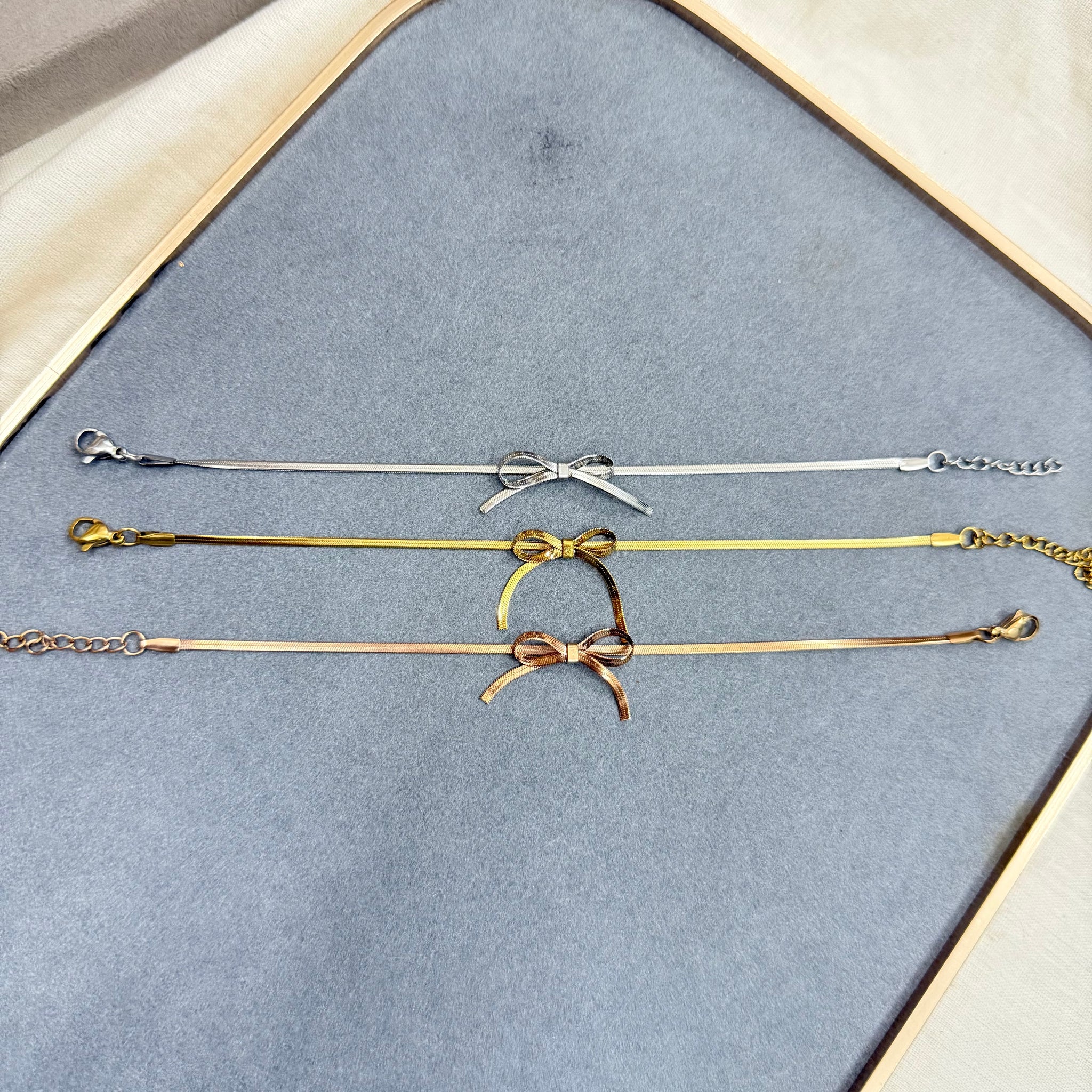 BOW CHAIN BRACELET