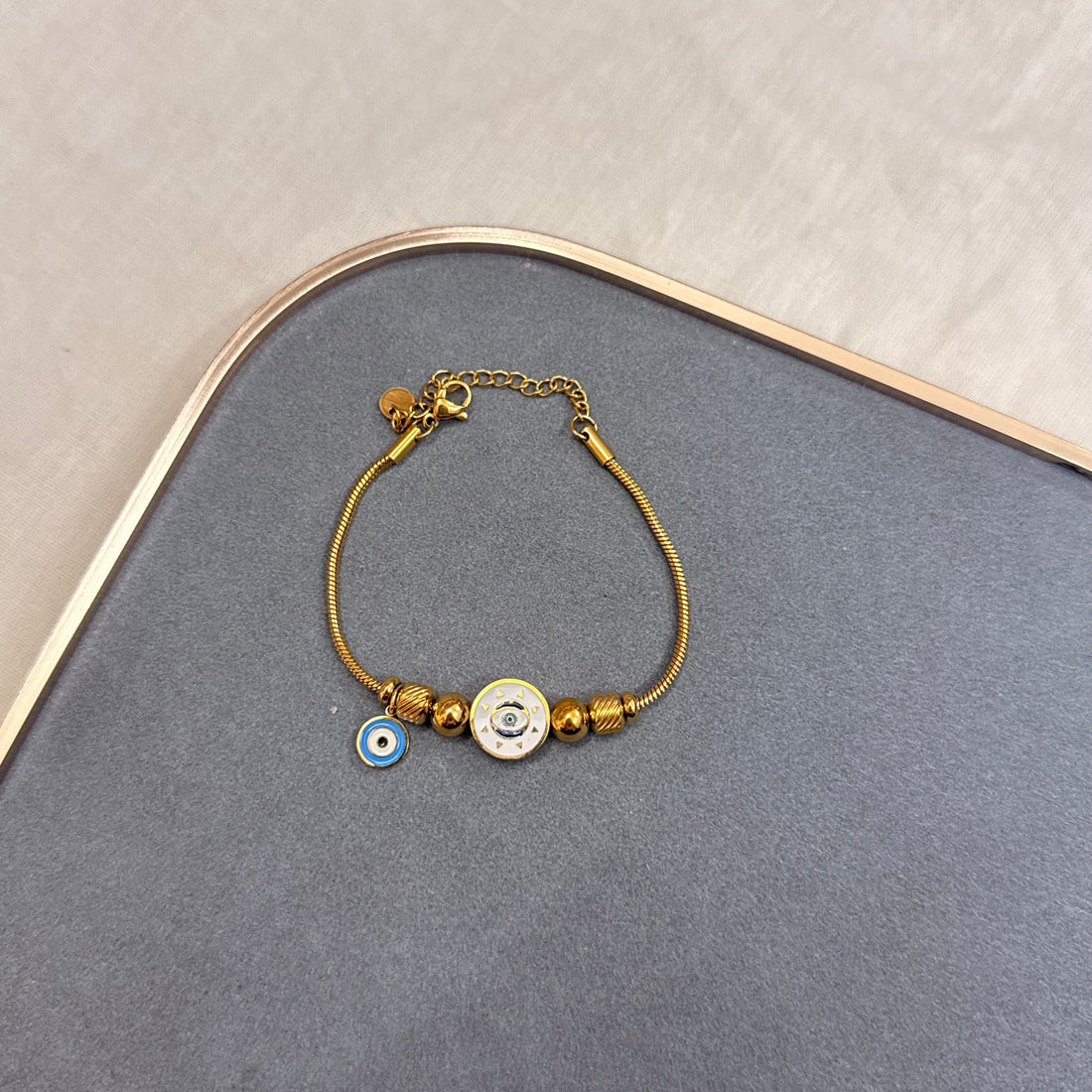 NO NAZAR CHAIN BRACELET