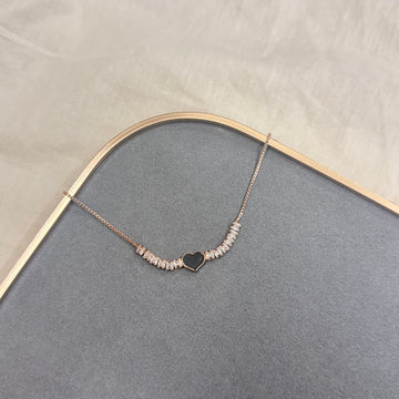 BLACK HEART DIAMOND BRACELET