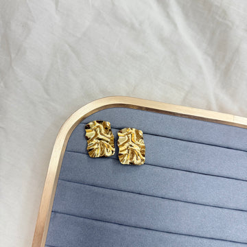 CRUMPLED EARRING