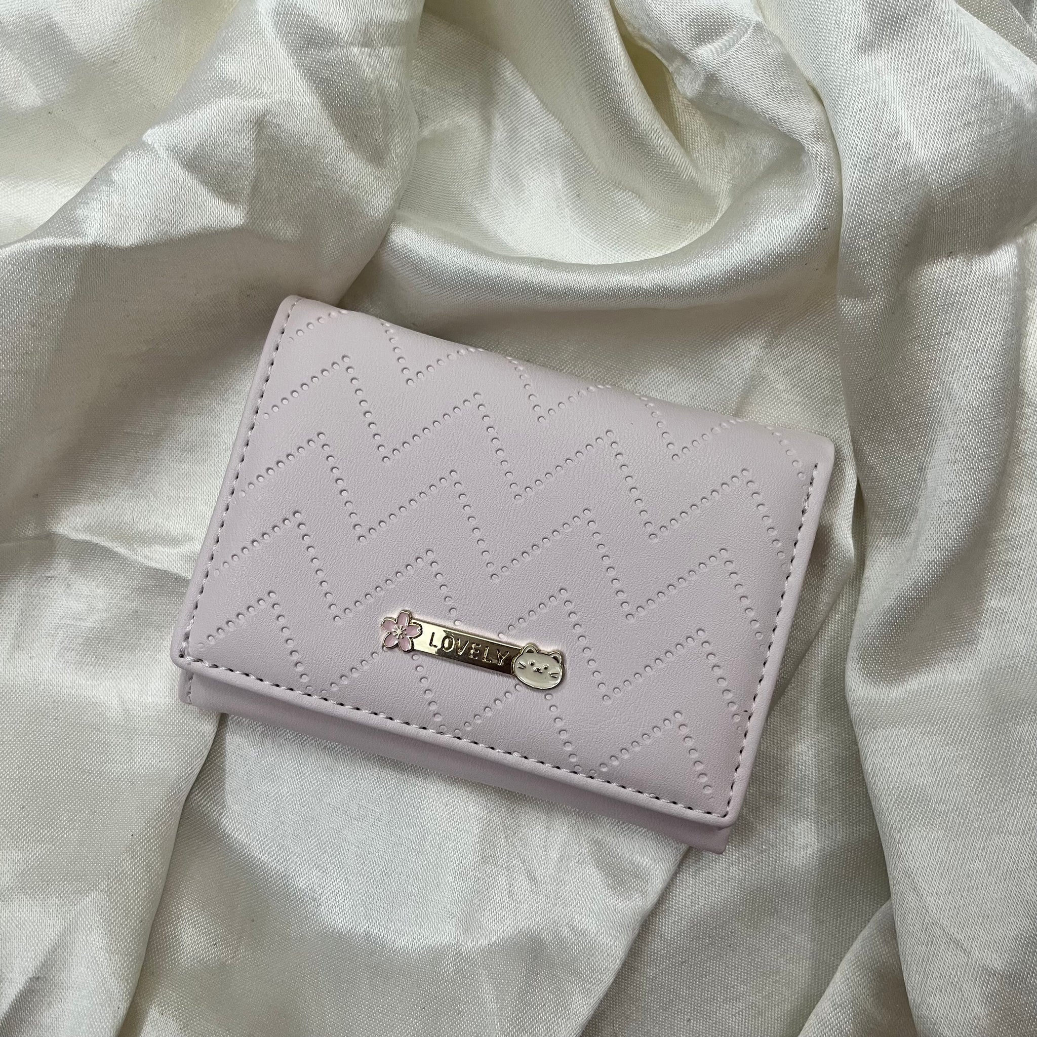 LOVELY TRIFOLD WALLET