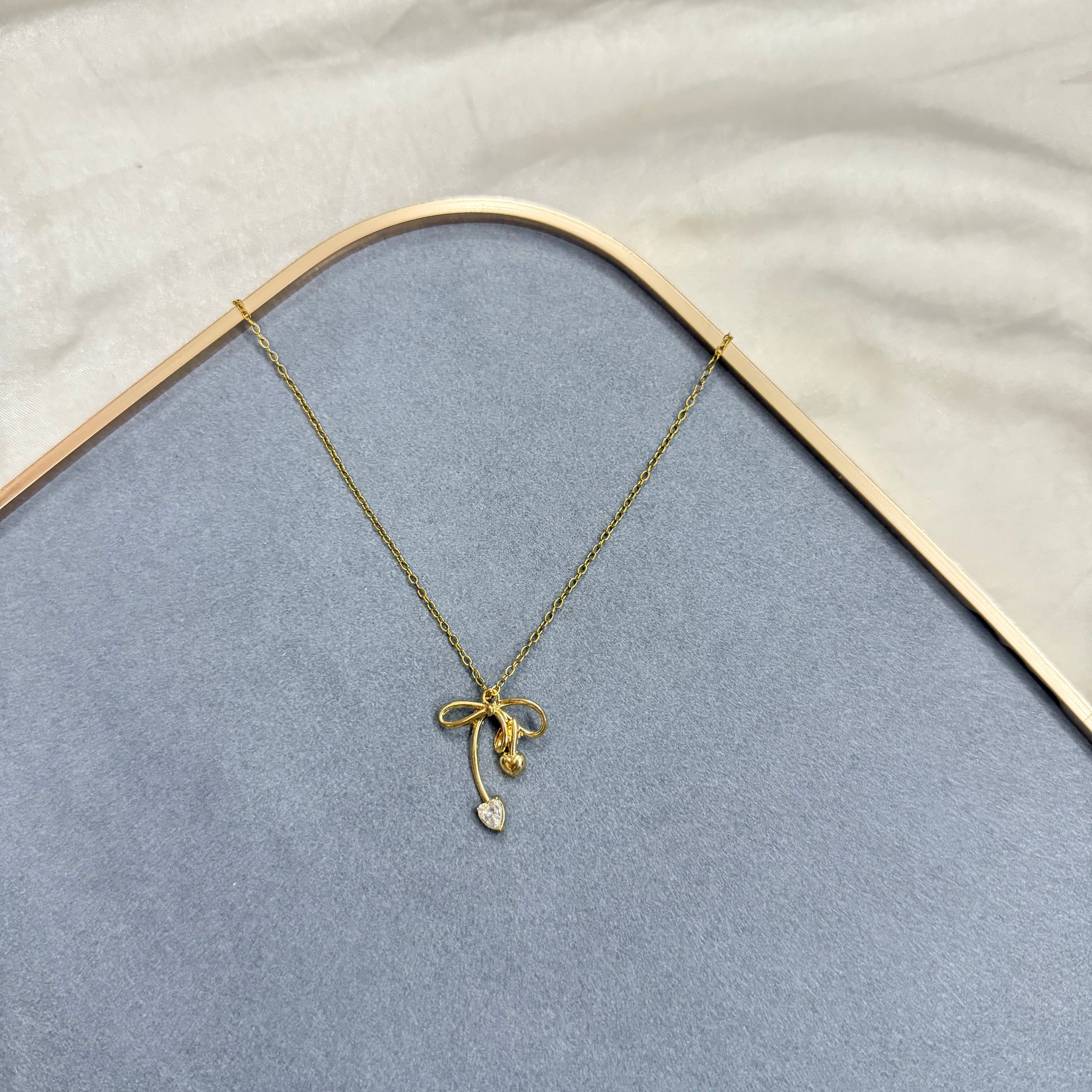 KNOT TODAY NECKLACE