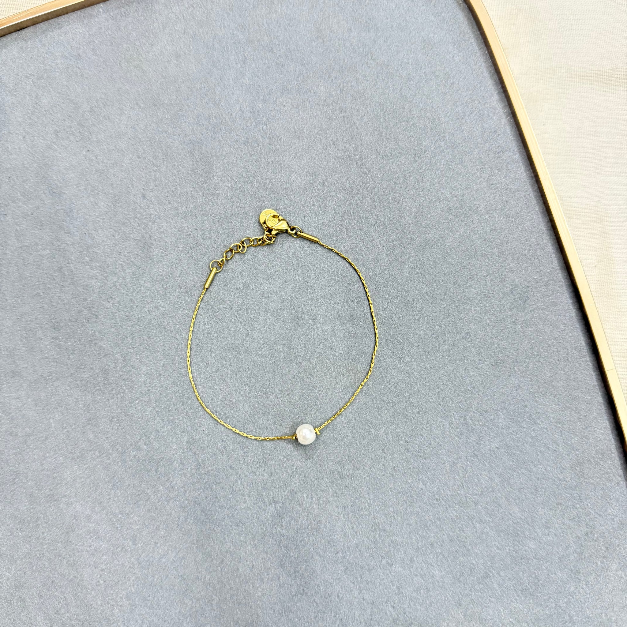 PEARL CHAIN BRACELET
