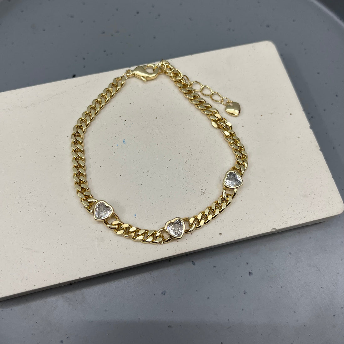 HEART CHAIN BRACELET