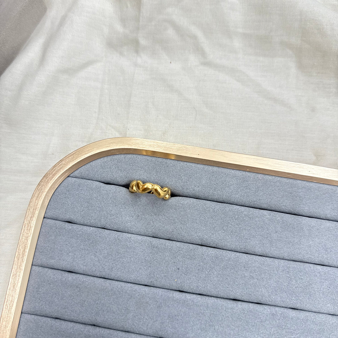 3 HEART RING