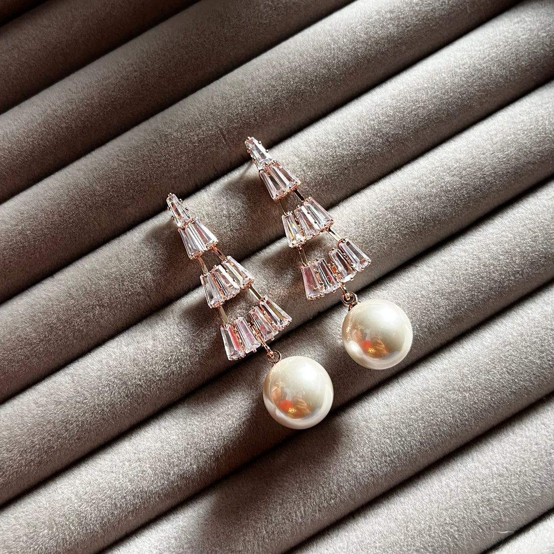 AATMANA ROSEGOLD PLATED EARRINGS