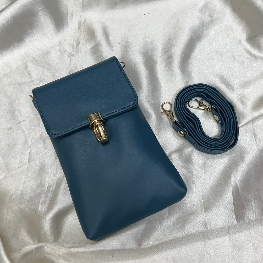 POCKET WHO? BAG