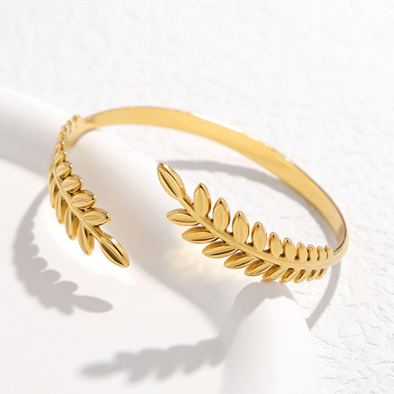 KELLY CUFF 18K GOLD PLATED BRACELET